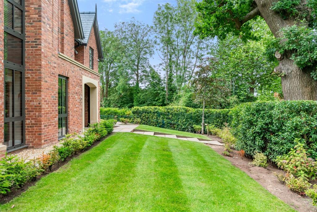 5 bedroom detached house for sale in Bankhall Lane, Hale, Altrincham, WA15